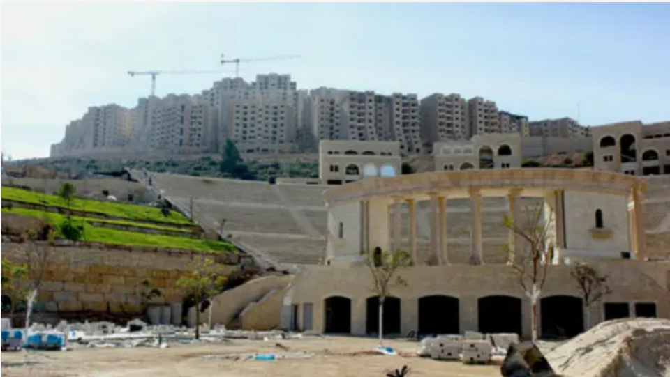 مدينة فلسطينية ينقصها شيء واحد