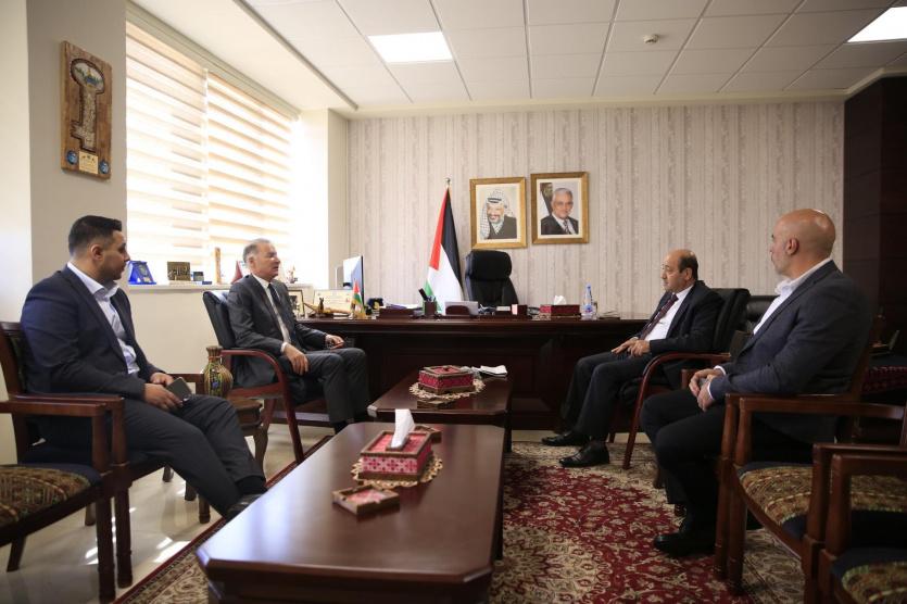 الوزير أبو زيد يستقبل رجل الأعمال بشار المصري